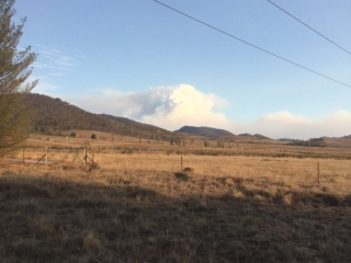 Peak View Fire, smoke visible from Povey's Rd